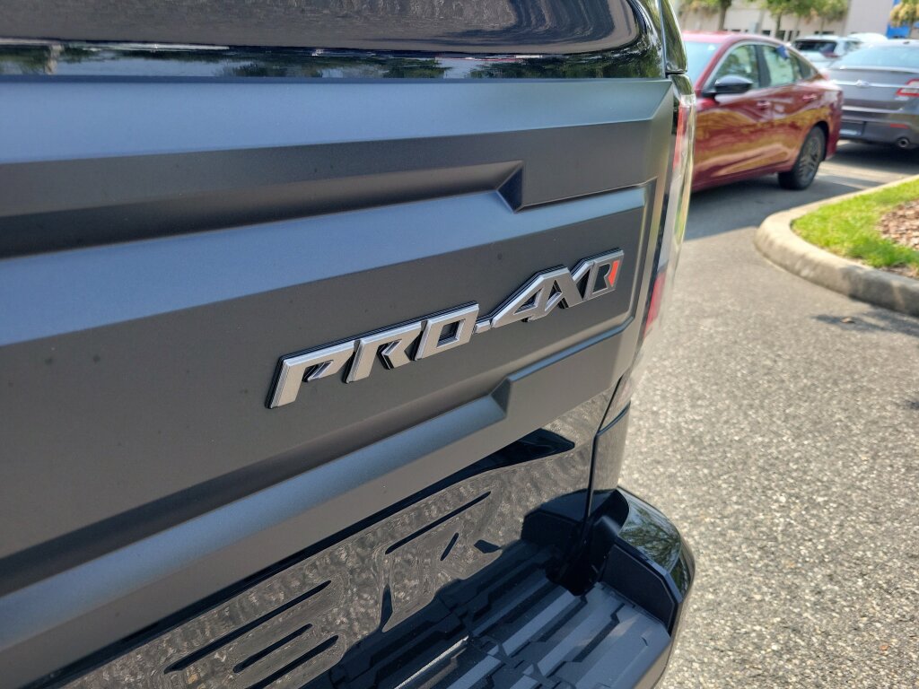 New 2026 Nissan Frontier PRO-4X w/ Pro Premium Package AWD/4WD image 7