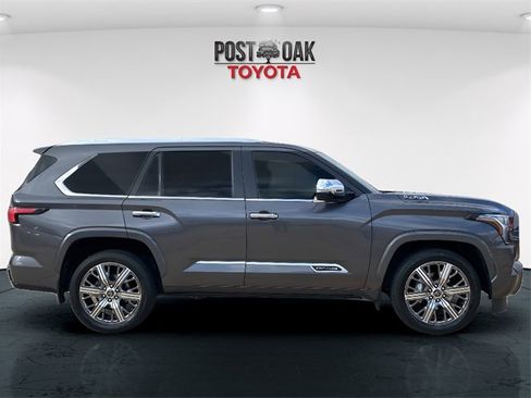 Used 2024 Toyota Sequoia Capstone image 8