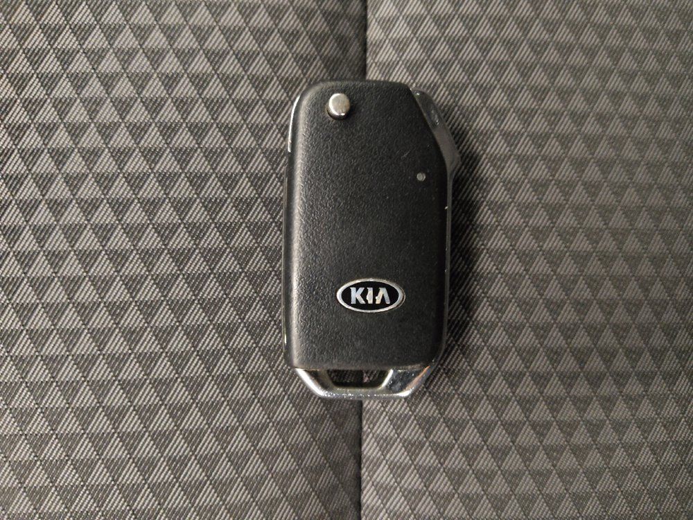Used 2021 Kia Soul LX FWD image 32
