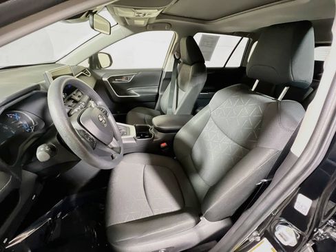 Certified 2025 Toyota RAV4 XLE w/ Convenience Package AWD/4WD image 18