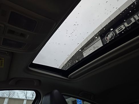 Used 2018 MAZDA MAZDA3 Touring image 34