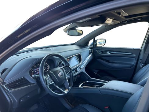 Used 2022 Buick Enclave Essence w/ Experience Buick Package image 9