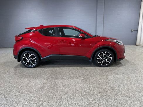 Certified 2022 Toyota C-HR XLE FWD image 2