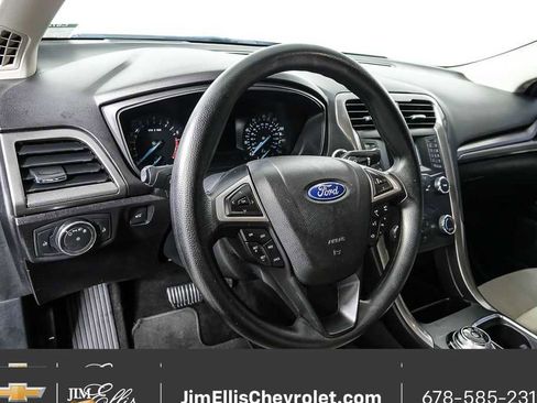 Used 2019 Ford Fusion S image 4