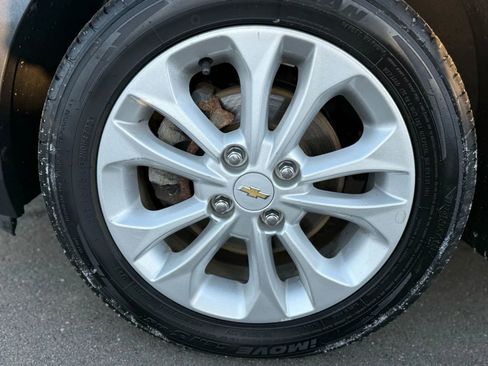 Used 2021 Chevrolet Spark LT image 7