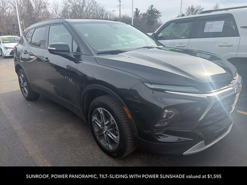 Used 2024 Chevrolet Blazer LT w/ Sound & Technology Package image 5