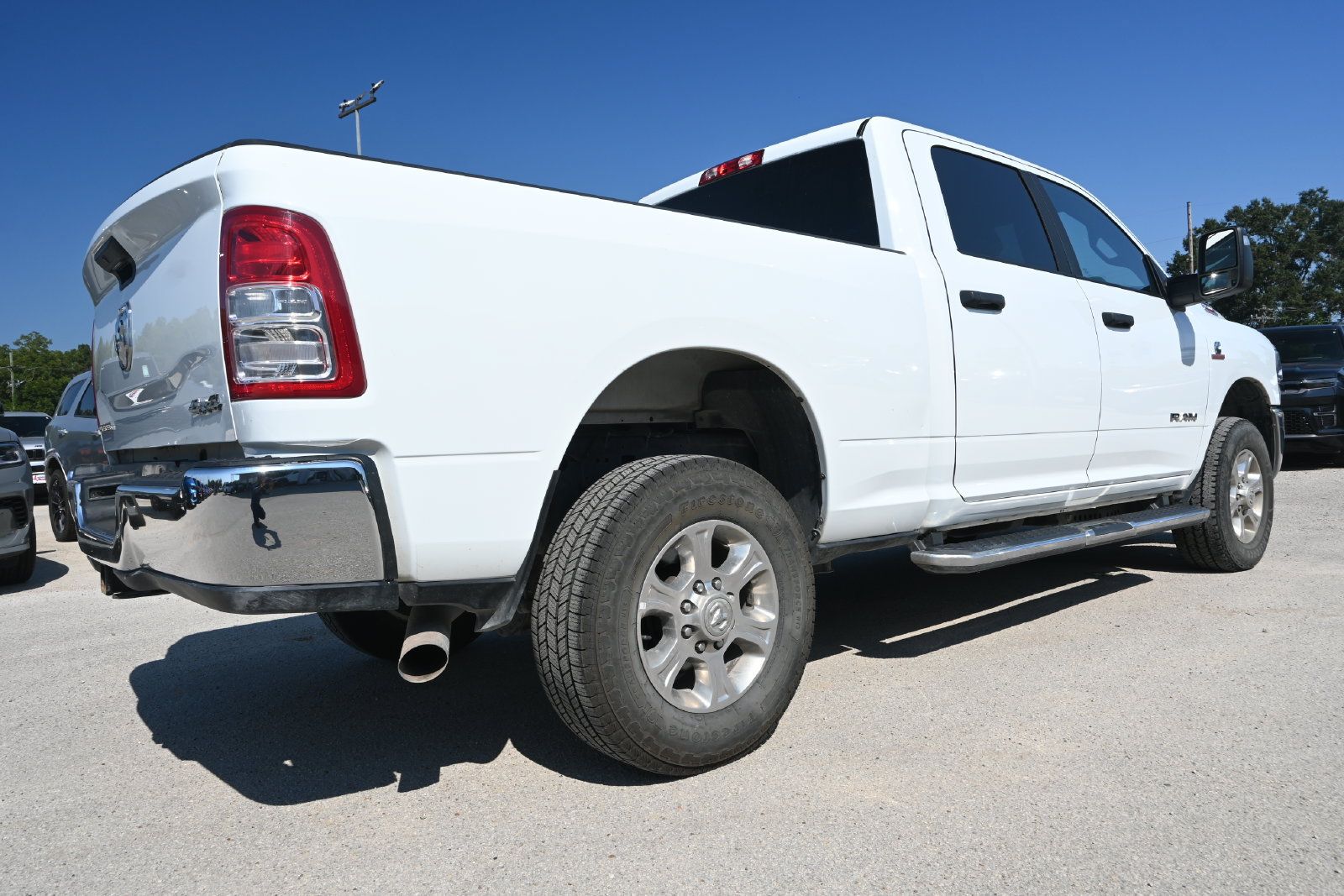 Used 2024 RAM 2500 Big Horn AWD/4WD image 2