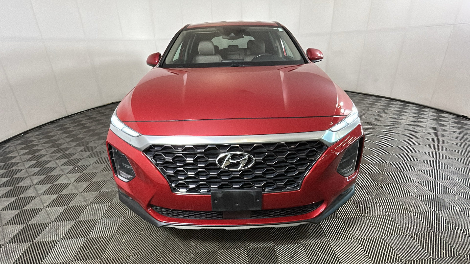 Used 2019 Hyundai Santa Fe SEL FWD image 9