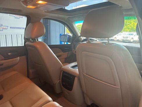 Used 2011 Chevrolet Tahoe LT AWD/4WD image 28