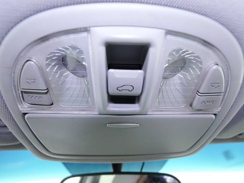 Used 2009 Hyundai Santa Fe GLS w/ Premium Pkg 3 FWD image 34