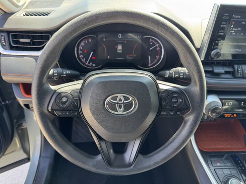 Used 2019 Toyota RAV4 Adventure image 23