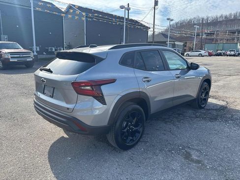 New 2026 Chevrolet Trax LT w/ Driver Confidence Package image 5