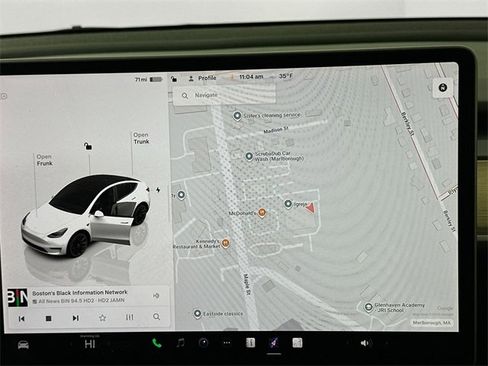 Used 2022 Tesla Model Y Long Range image 11