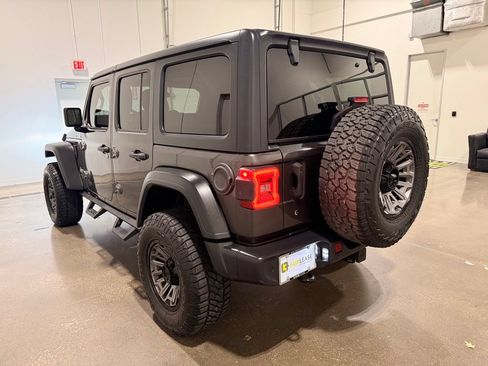 Used 2018 Jeep Wrangler Unlimited Sport S AWD/4WD image 7