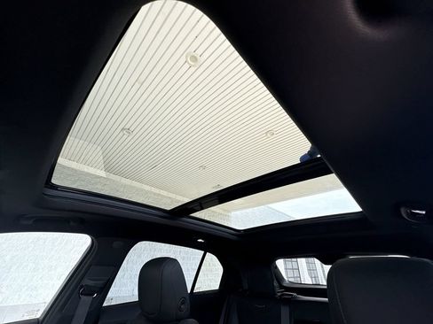 Certified 2019 Cadillac XT4 Sport AWD/4WD image 19