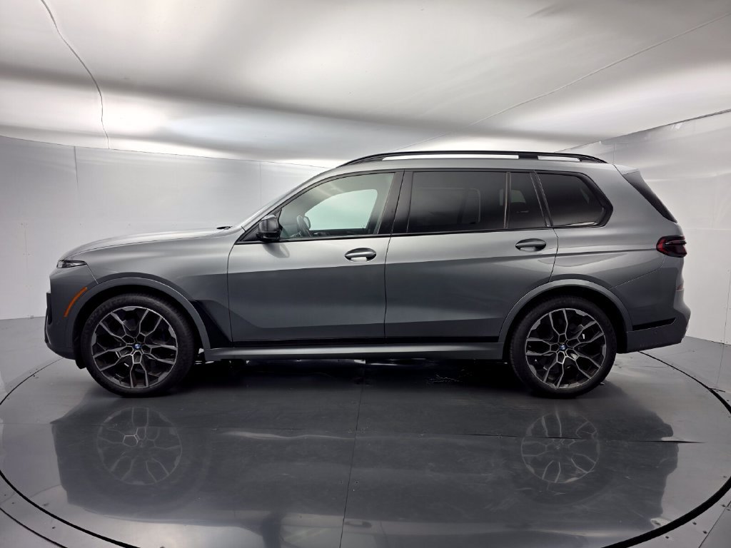 Certified 2024 BMW X7 M60i w/ Executive Package AWD/4WD image 7