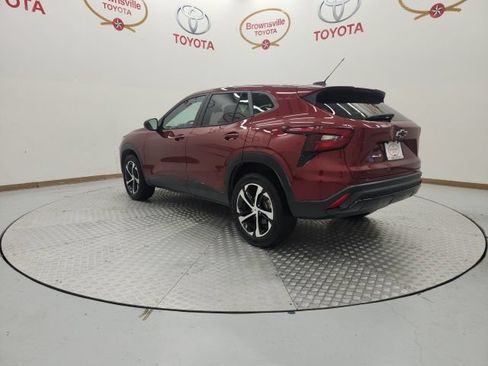 Used 2024 Chevrolet Trax RS w/ Driver Confidence Package FWD image 6