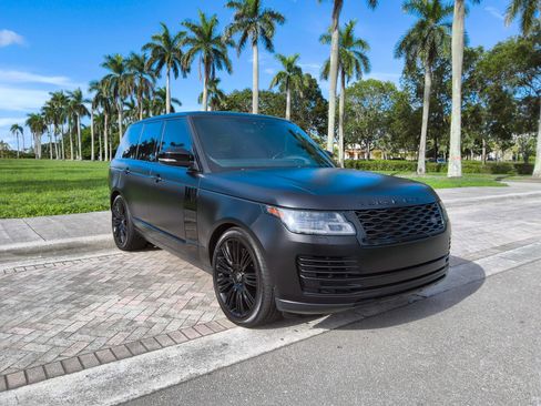 Used 2018 Land Rover Range Rover Supercharged AWD/4WD image 1