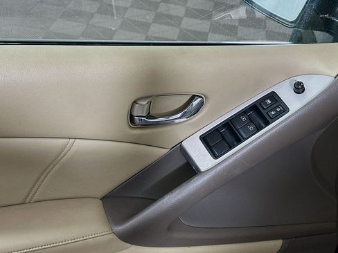 Used 2011 Nissan Murano SL FWD image 15