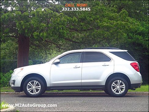 Used 2015 Chevrolet Equinox LT w/ Driver Convenience Package image 2