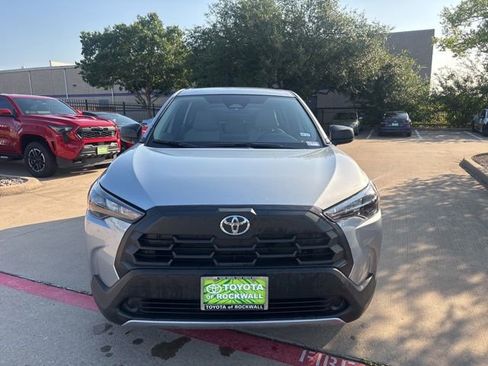 Used 2026 Toyota Corolla Cross L FWD image 2