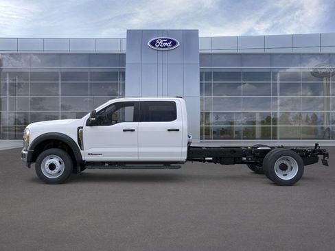 New 2026 Ford F450 XL w/ XL Chrome Package image 3