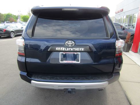 Used 2019 Toyota 4Runner TRD Off-Road AWD/4WD image 6