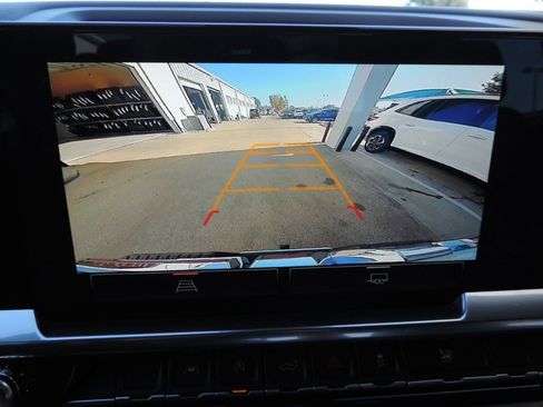 Certified 2023 GMC Sierra 1500 SLT image 29