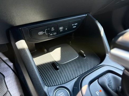 Used 2025 Kia K4 EX FWD image 35