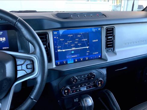 Used 2024 Ford Bronco Outer Banks image 6