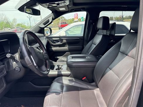 Used 2022 Chevrolet Suburban RST w/ Luxury Package image 5