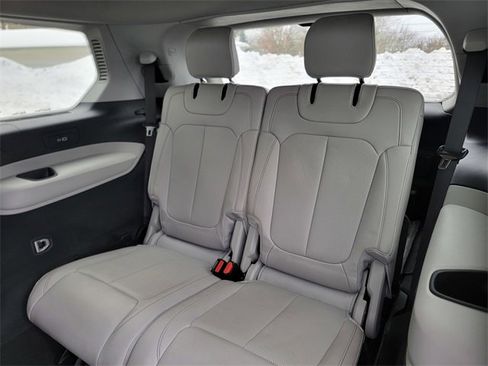 Certified 2023 Jeep Grand Cherokee L Overland w/ Advanced Protech Group III image 22