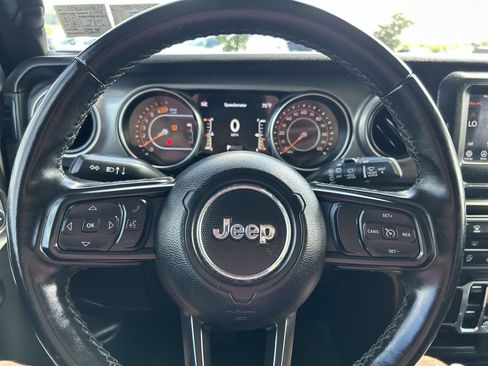 Used 2021 Jeep Wrangler Unlimited Sport AWD/4WD image 25
