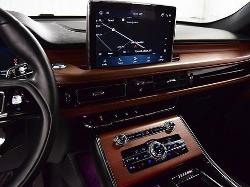 Used 2022 Lincoln Aviator Reserve w/ Equipment Group 201A image 21