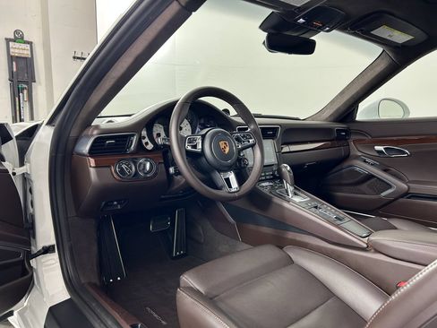 Used 2019 Porsche 911 GT3 RS image 4
