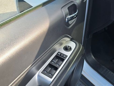 Used 2015 Jeep Compass High Altitude image 11