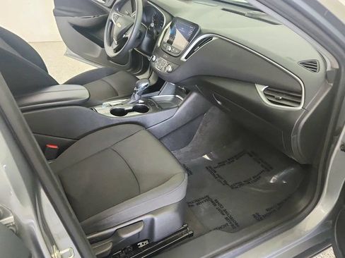 Used 2024 Chevrolet Malibu LT FWD image 27