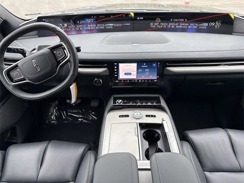 New 2025 Lincoln Navigator Reserve w/ Jet Appearance Package image 16
