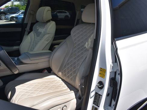 Used 2023 Genesis GV80 3.5T w/ Prestige Package image 26