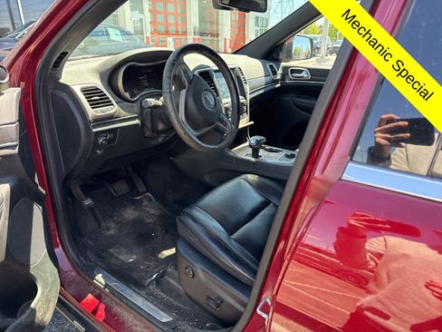 Used 2015 Jeep Grand Cherokee Limited w/ Trailer Tow Group IV AWD/4WD image 6