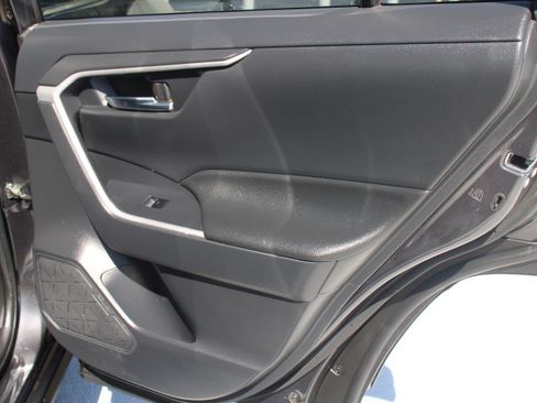 Certified 2024 Toyota RAV4 XLE AWD/4WD image 17