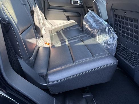 New 2025 Ford Bronco Badlands w/ Sasquatch Package image 15