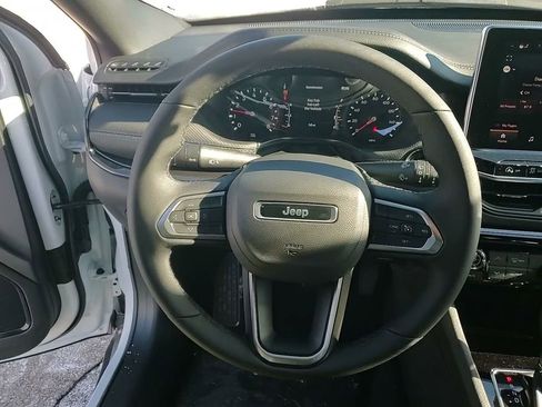 New 2026 Jeep Compass Latitude image 23