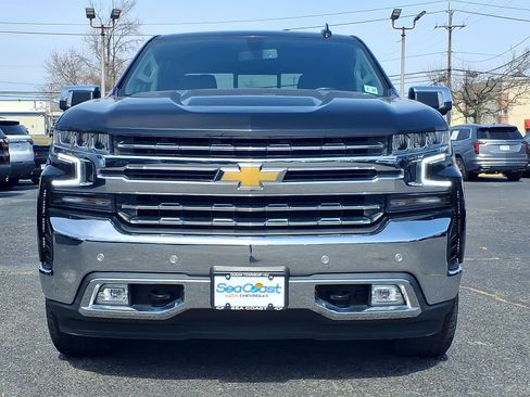 Used 2022 Chevrolet Silverado 1500 LTZ image 2