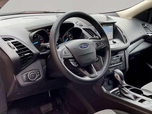 Used 2019 Ford Escape SE FWD image 17