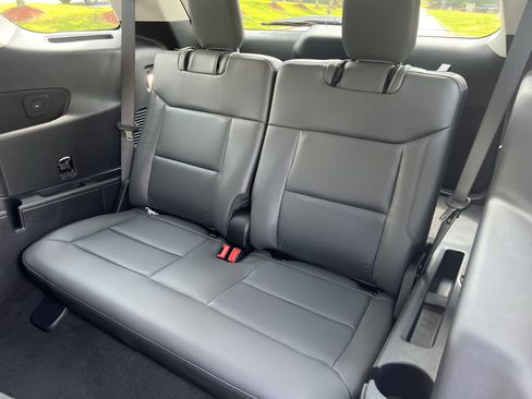 New 2026 Ford Explorer Active w/ Active Comfort Package AWD/4WD image 18