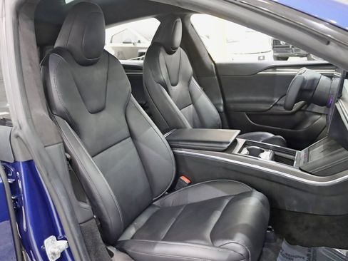 Used 2021 Tesla Model S Plaid image 31