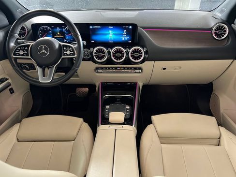 Certified 2023 Mercedes-Benz GLA 250 image 8
