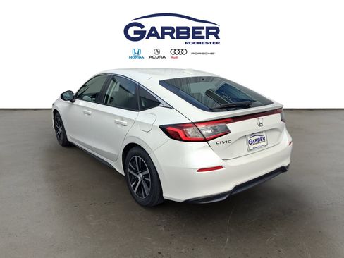 Used 2023 Honda Civic LX image 3