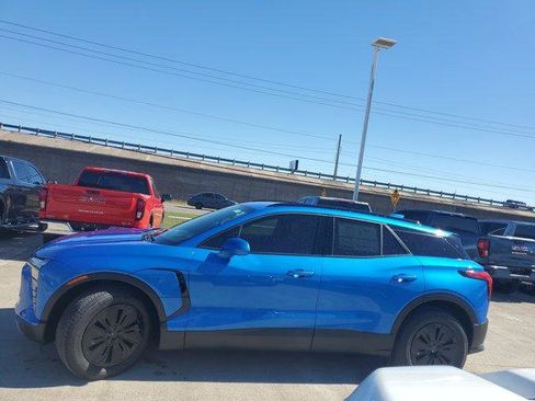 New 2025 Chevrolet Blazer EV LT w/ Midnight/Sport Edition image 4